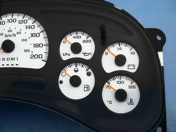 2006-2007 Silverado DURAMAX METRIC Dash Cluster White Face Gauges 06-07